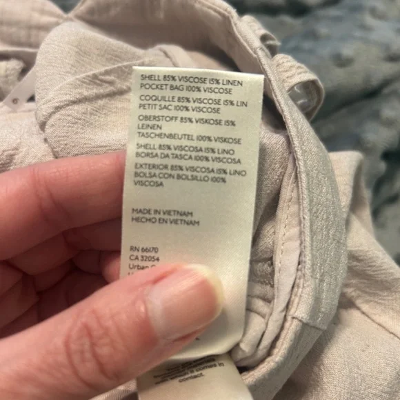 Free People - Picture 4 of 4